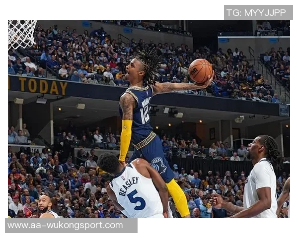 太阳队近期积极寻求引进控卫目标包括莫兰特三球和吹杨等明星球员